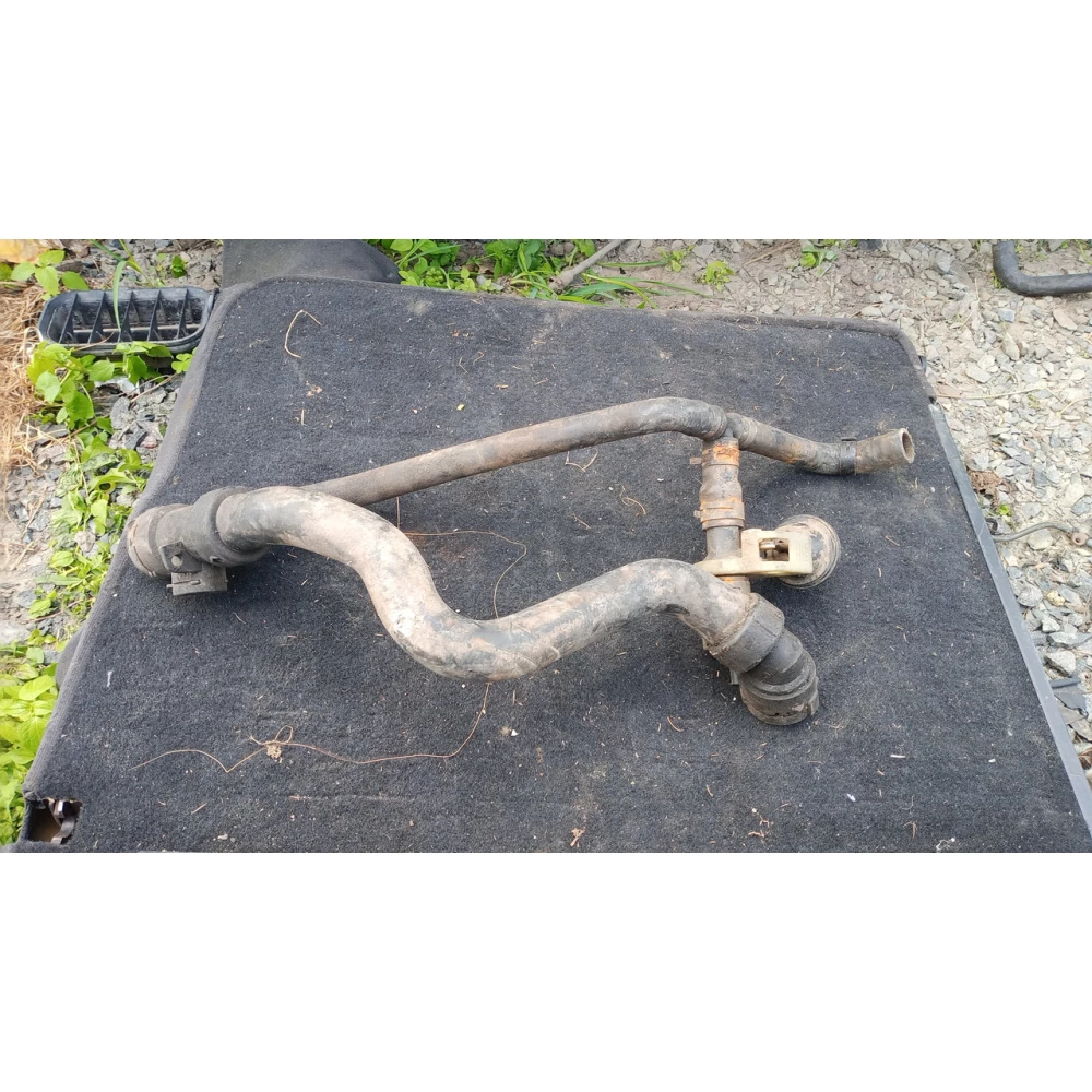 4A0829809 патрубок печки Audi A4 B5