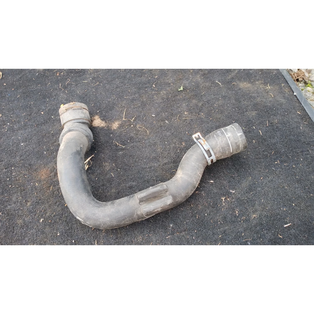 8d0121101ad патрубок охолодження Vw Passat B5