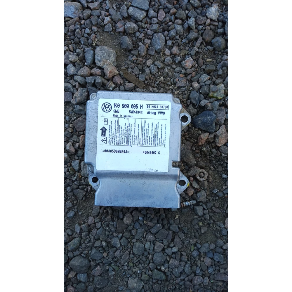 1k0909605H блок airbag Skoda Octavia A5