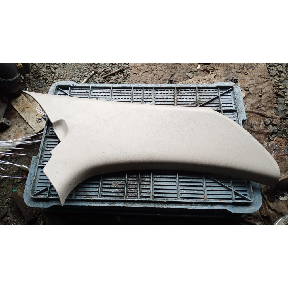 769356n005 задняя левая накладка стойки Nissan Almera N16