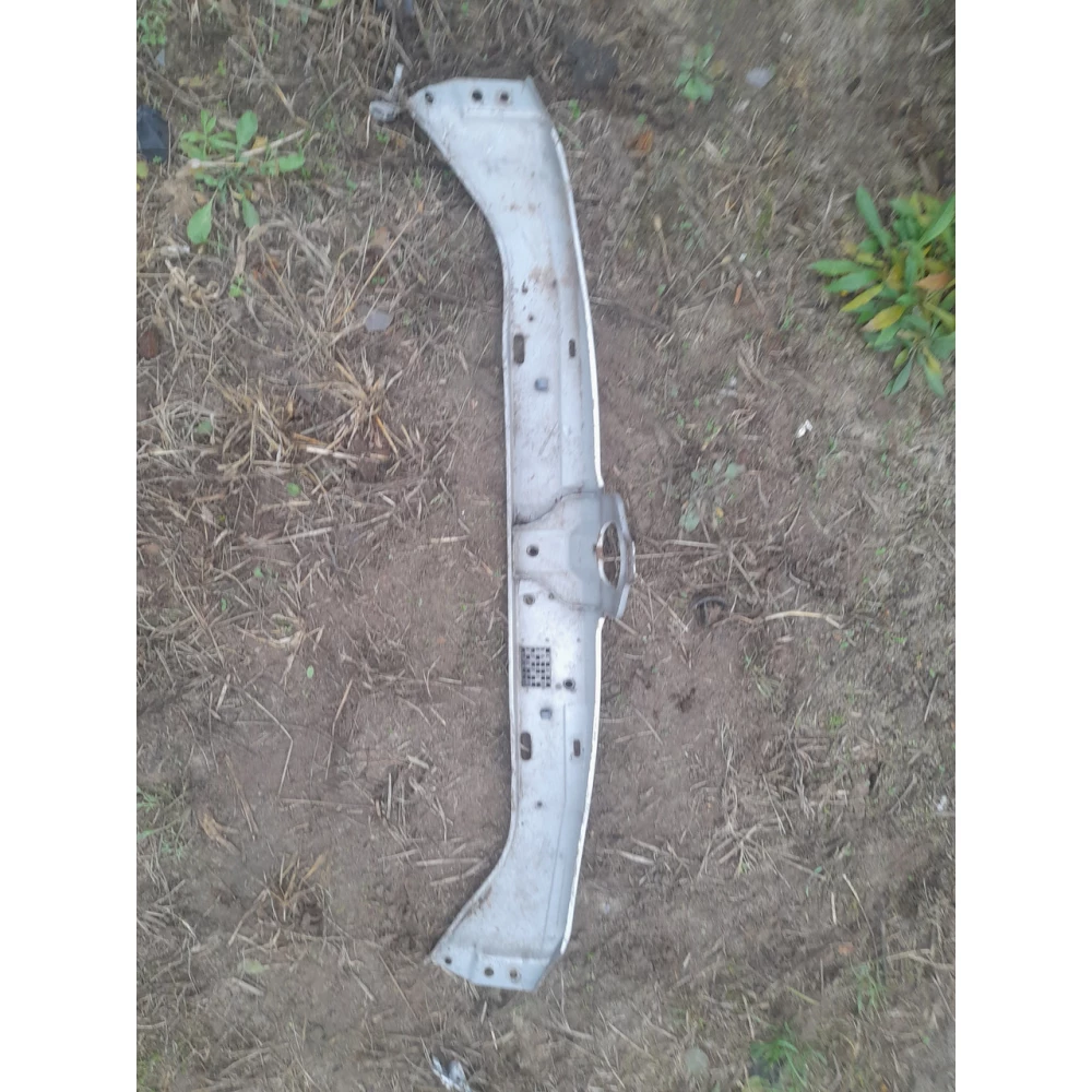 Рамка  радиатора Mercedes-Benz w210