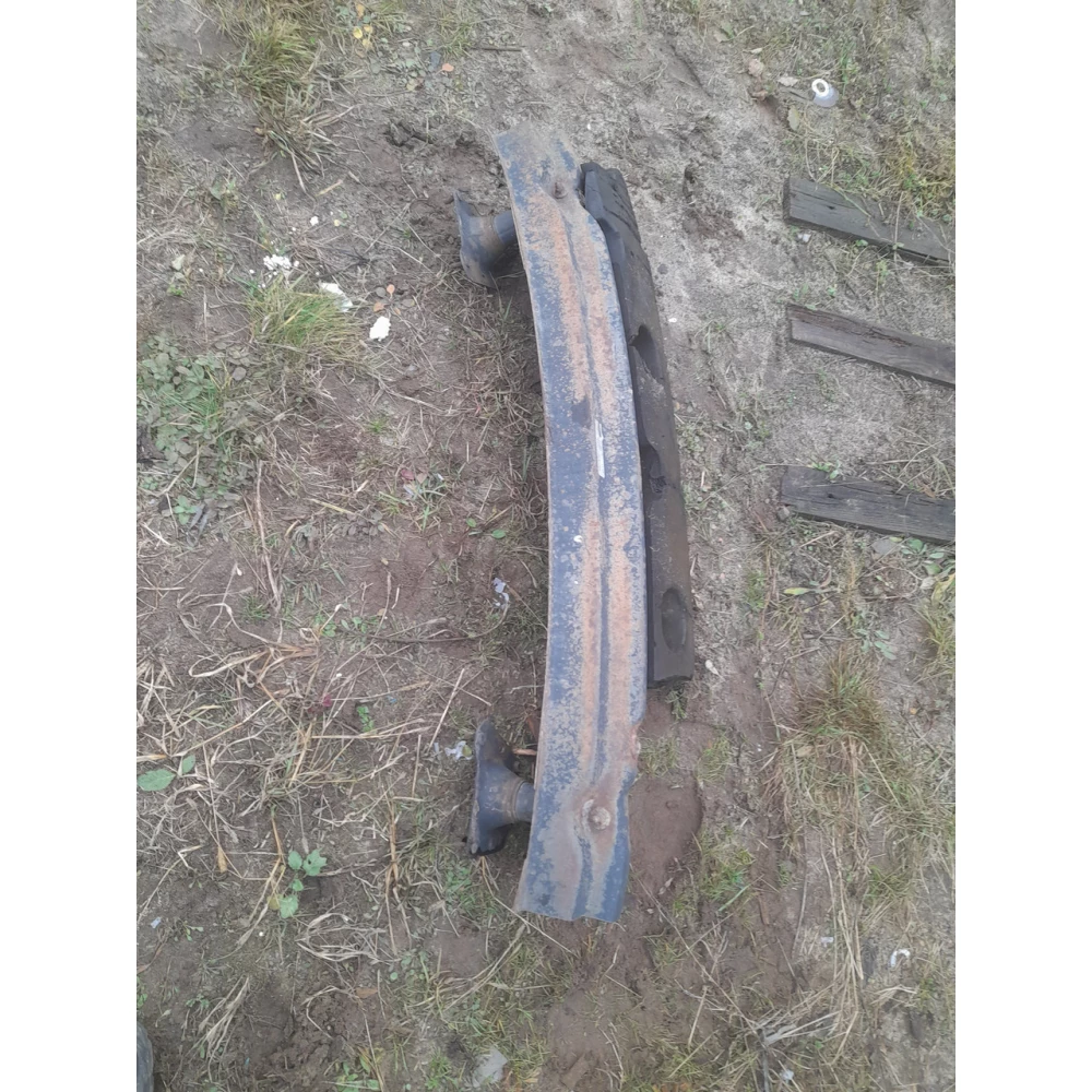 Усилитель  заднего  бампера Ford Mondeo mk3