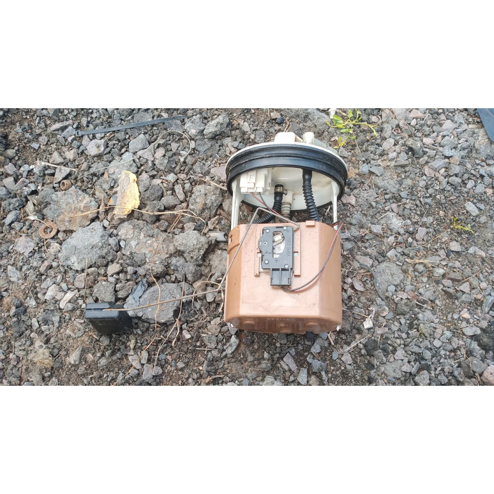 10с2gj6a колба бензобака Мазда 6 2.0