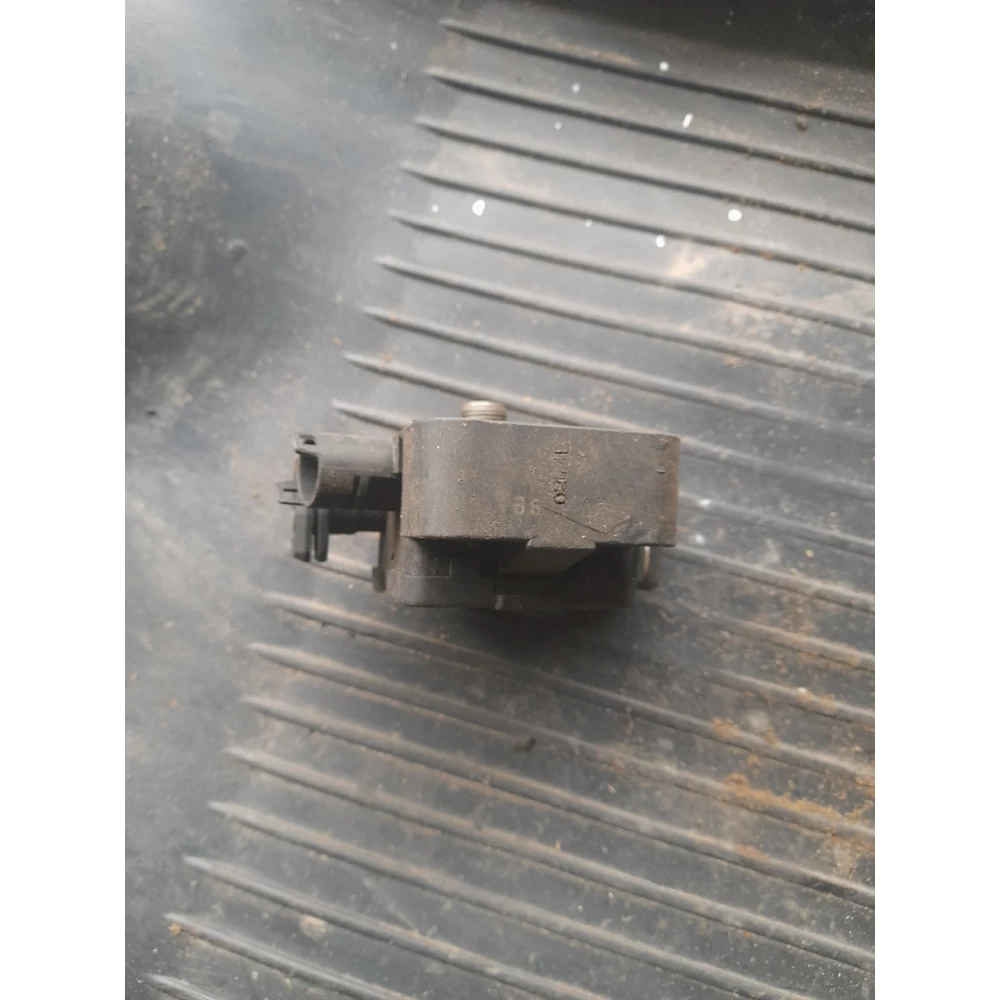 Кронштейн  топливного фильтра BMW E39 2.5