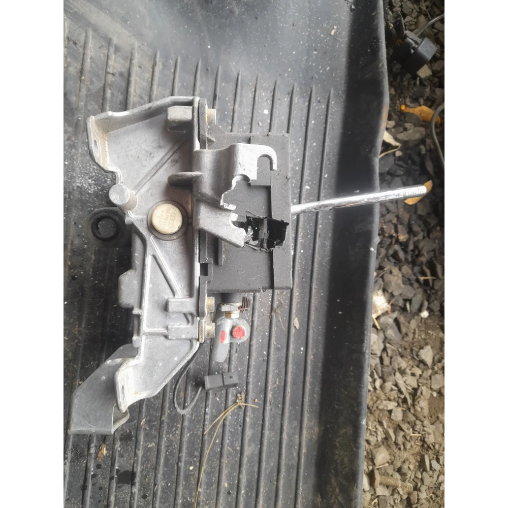 Кулиса Кпп Ауди 10 с4 автомат 4А0713105