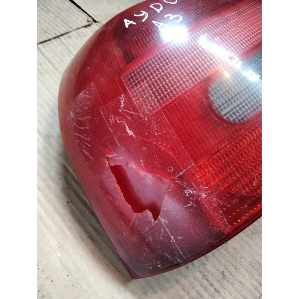 Фонарь задний левый AUDI A3