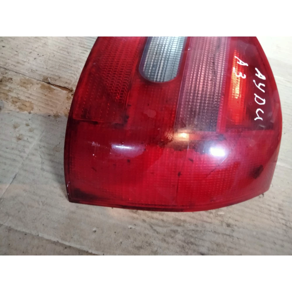 Фонарь задний правый AUDI A3