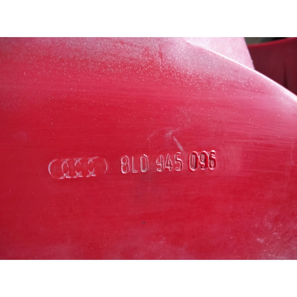 Фонарь задний правый AUDI A3