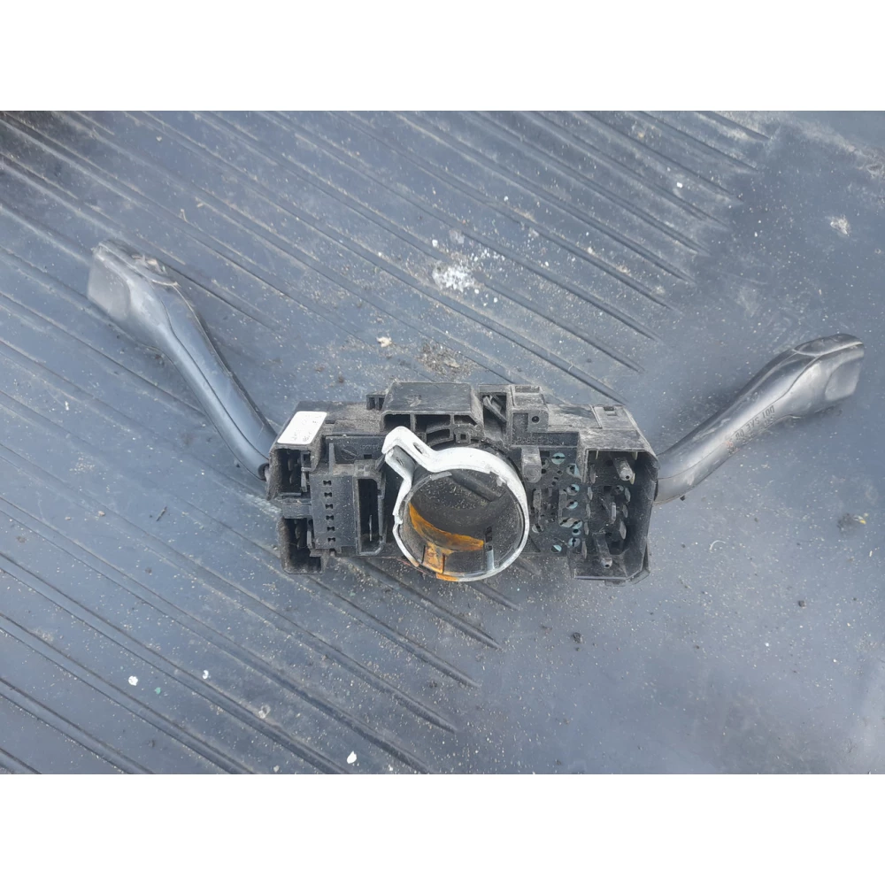 Подрулевой переключатель Skoda  Fabia