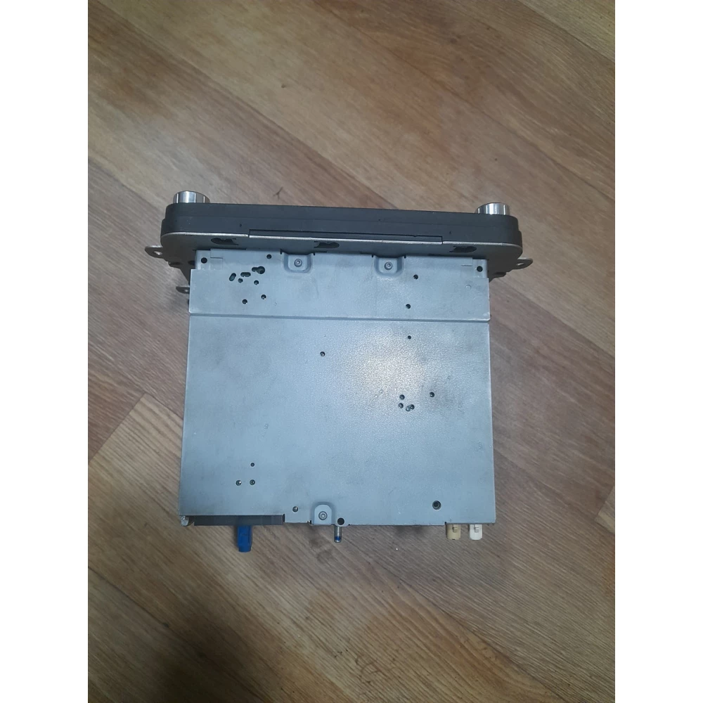 GPS навігатор Vw Touareg 3.0  PASSAT B6  8618844983