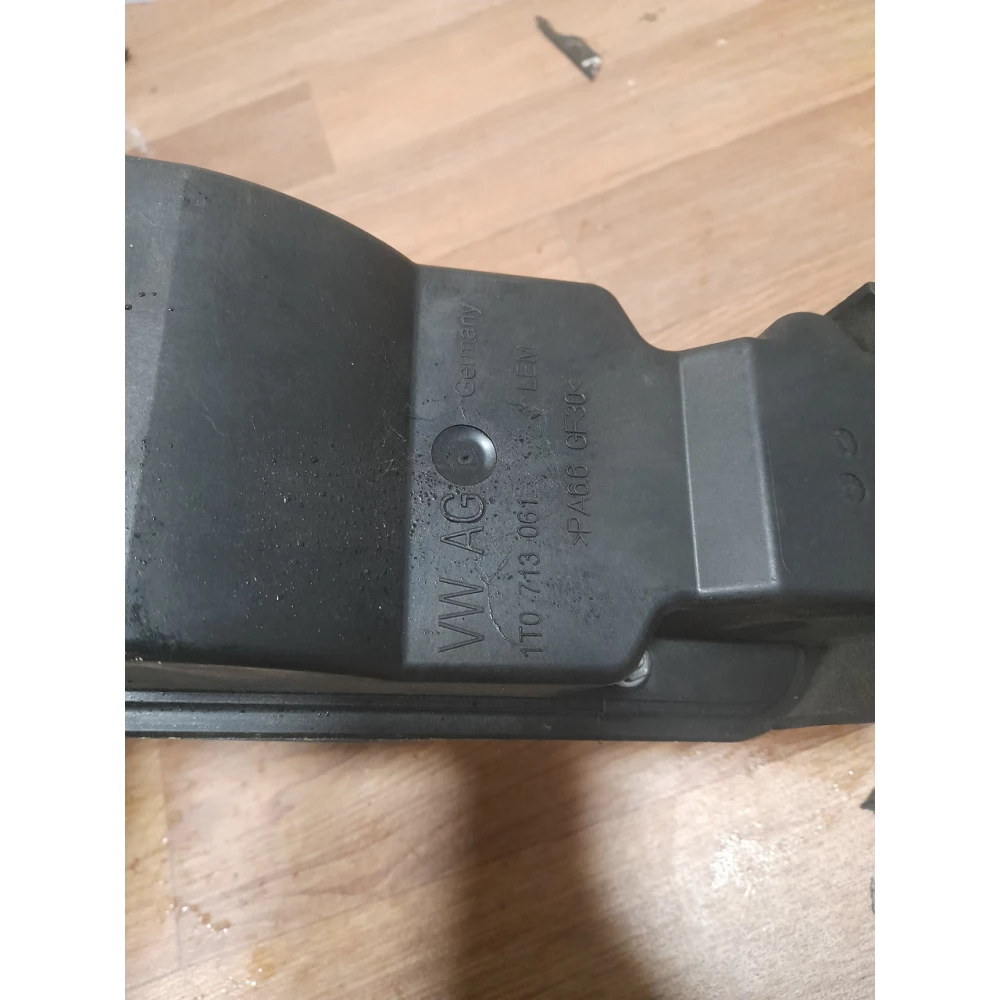 Кулиса кпп Vw Touran Caddy 3  1T0713061