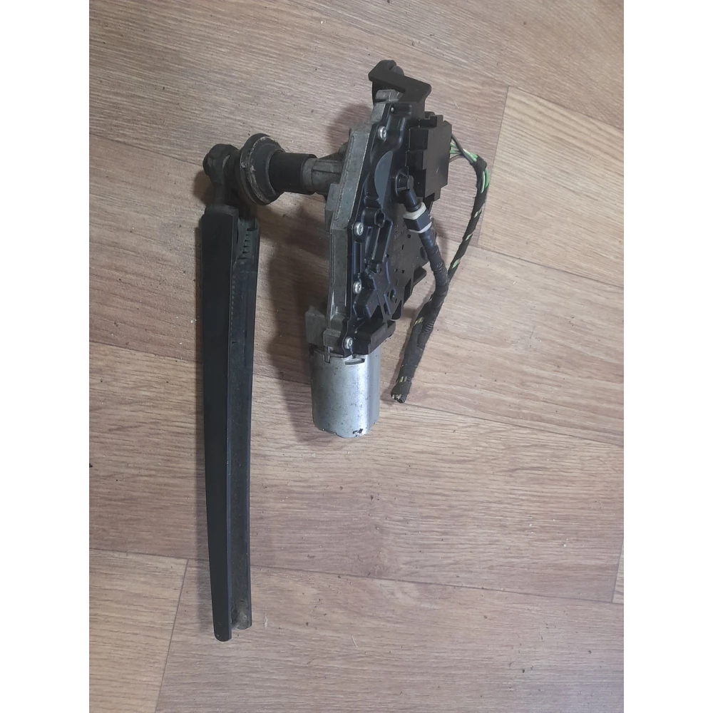 Моторчик заднего дворника Vw Touran