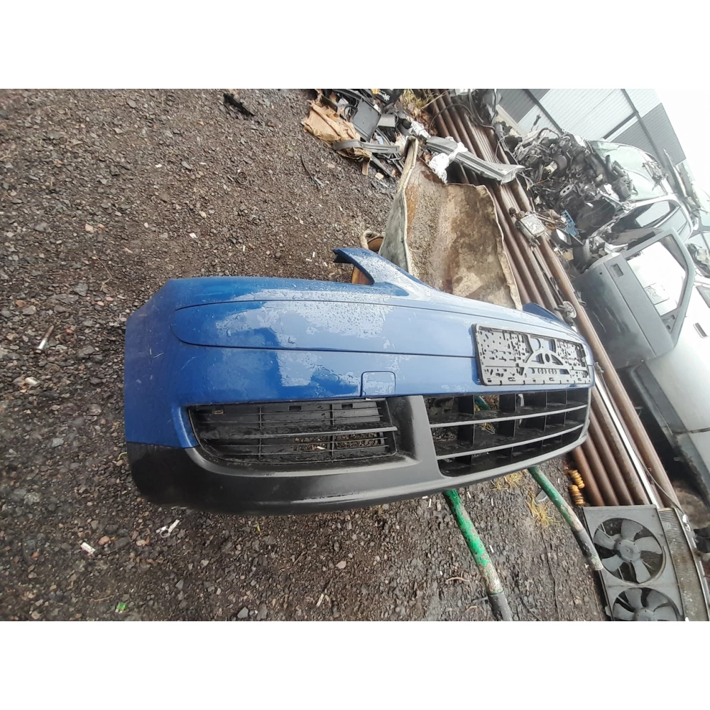 Передний  бампер Vw Touran