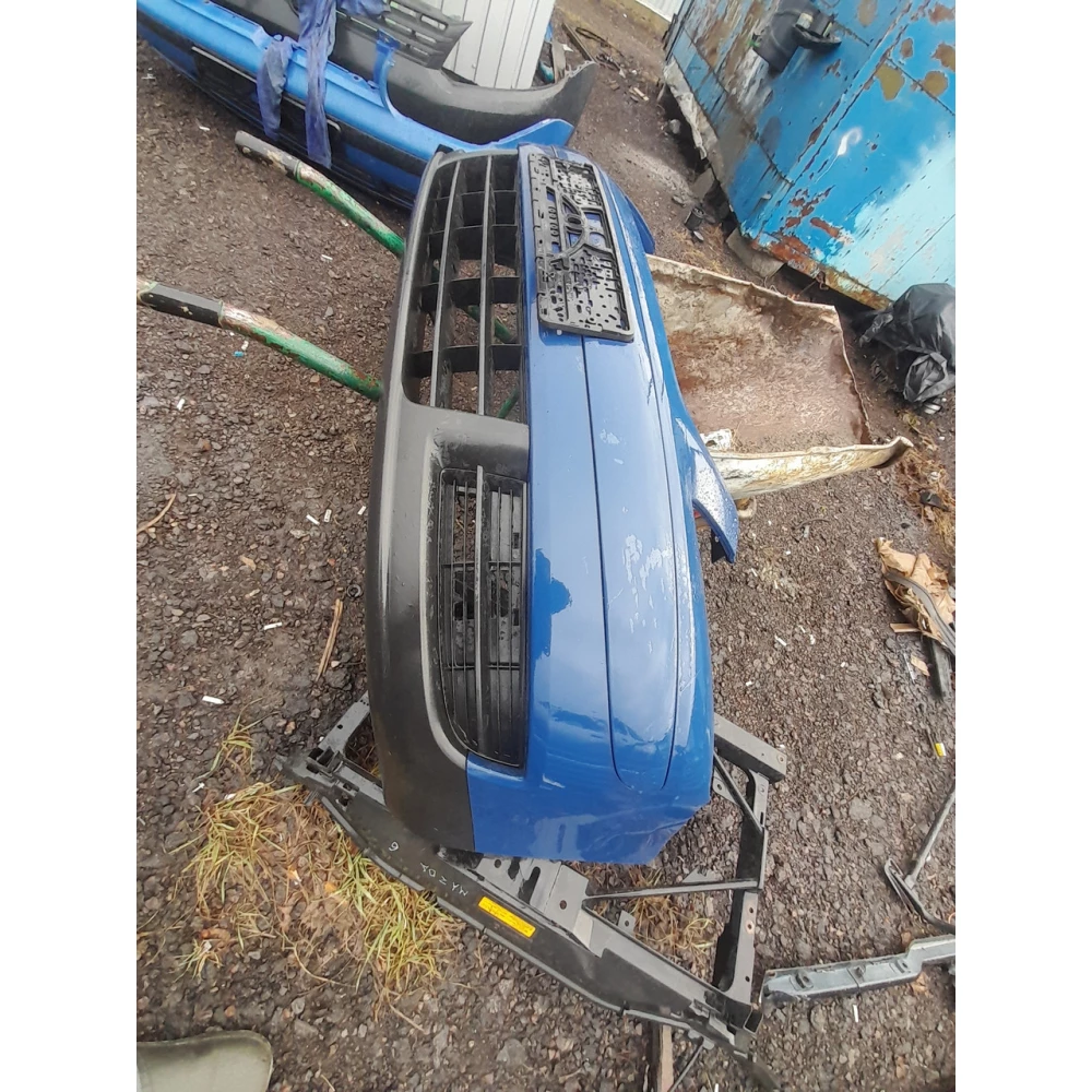 Передний  бампер Vw Touran