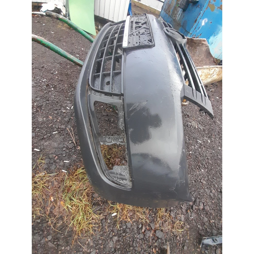 Передний бампер Vw Caddy 3