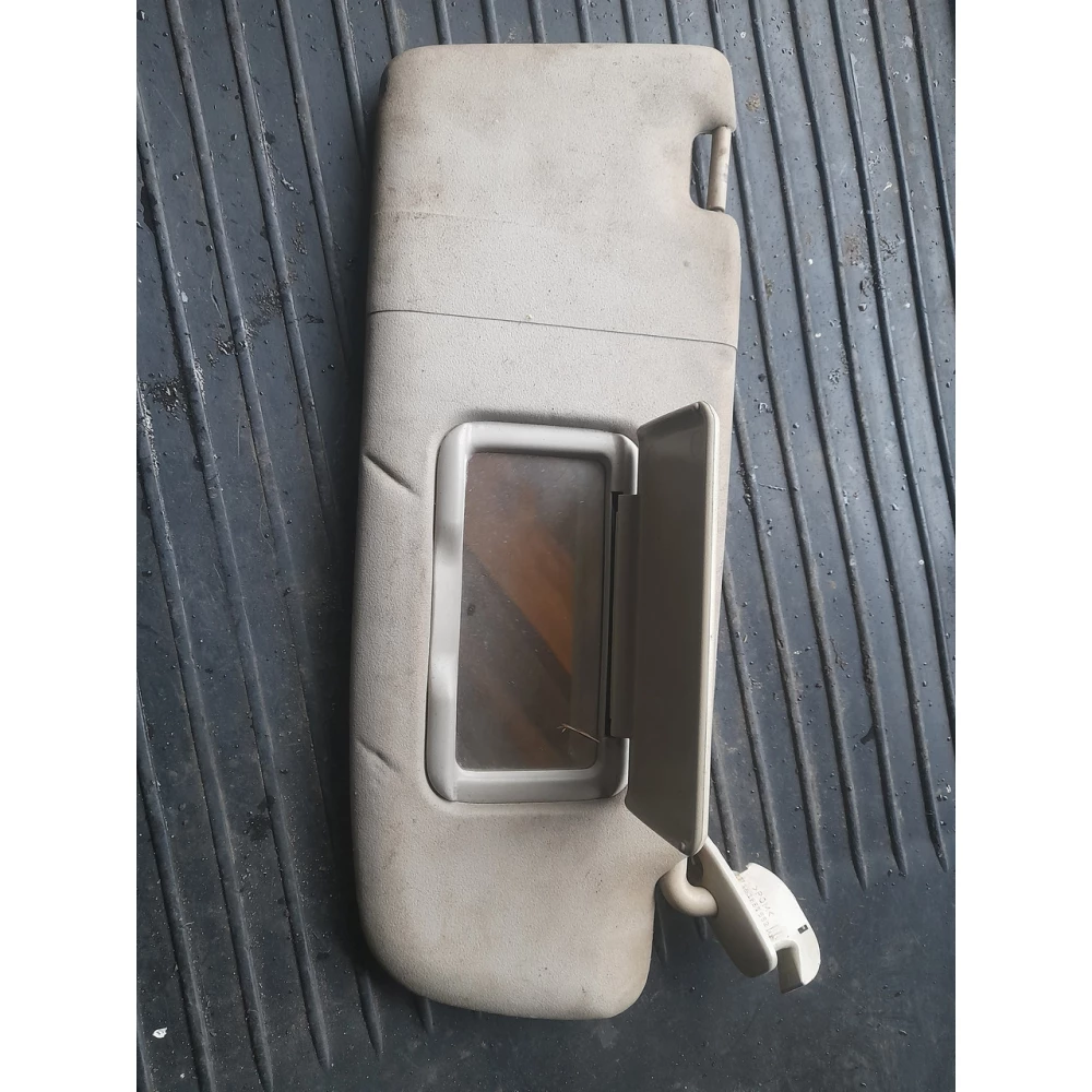 Правый сонцезахисний  козирок Vw Passat B5