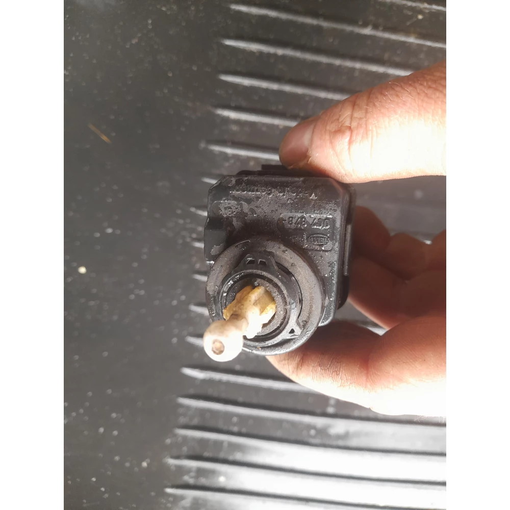 Коректор фар Vw Passat B6