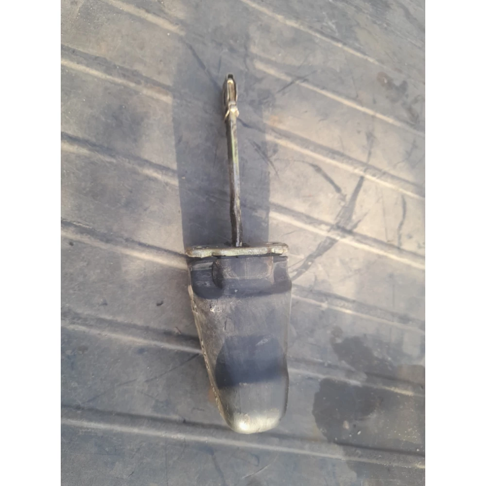 Огранечитель открывания двери  Vw Passat b4