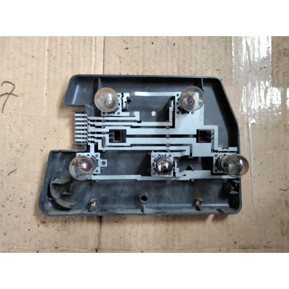 Плата заднего правого фонаря Ford escort 3