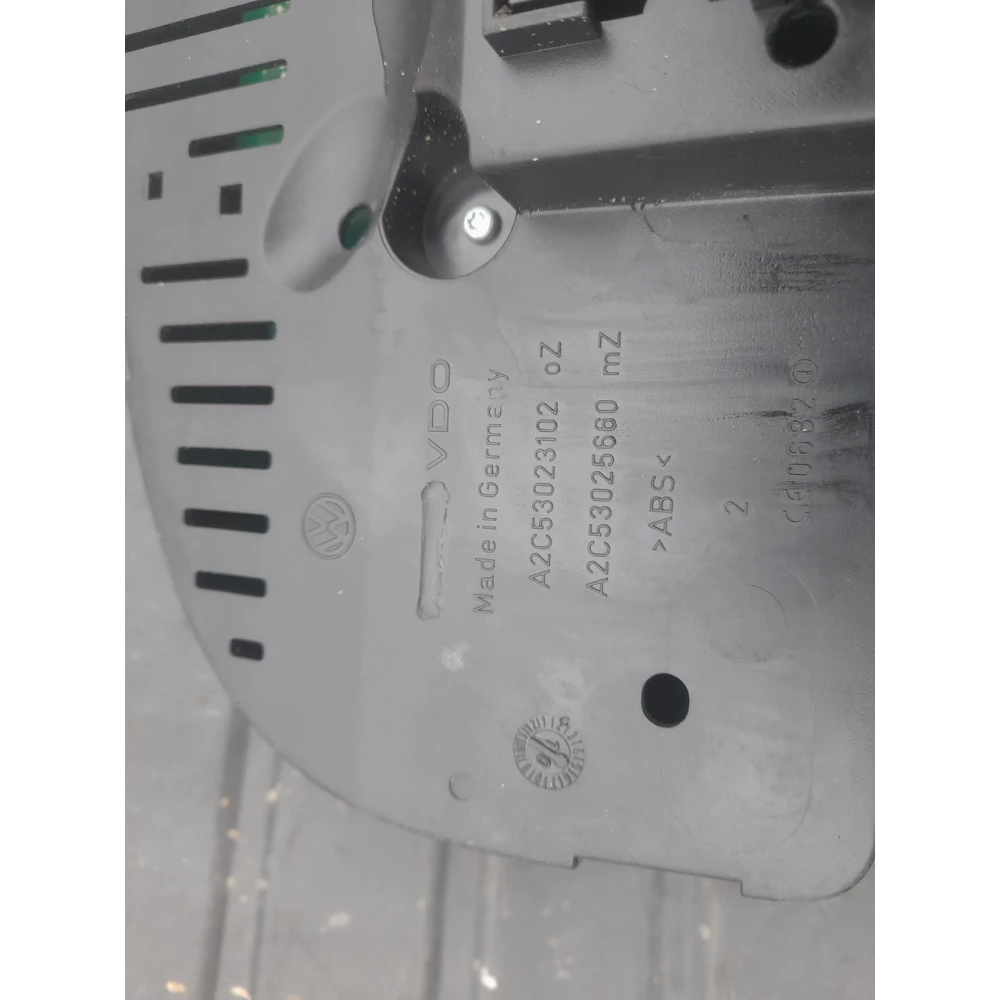 Приборка Vw Touran 1t0920854C