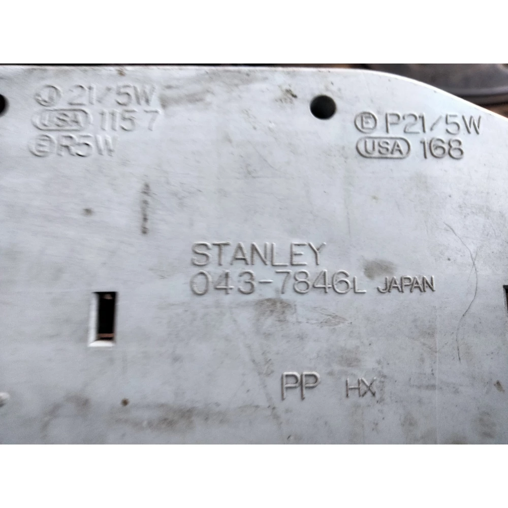 Плата заднего левого фонаря Mazda 626GDседан