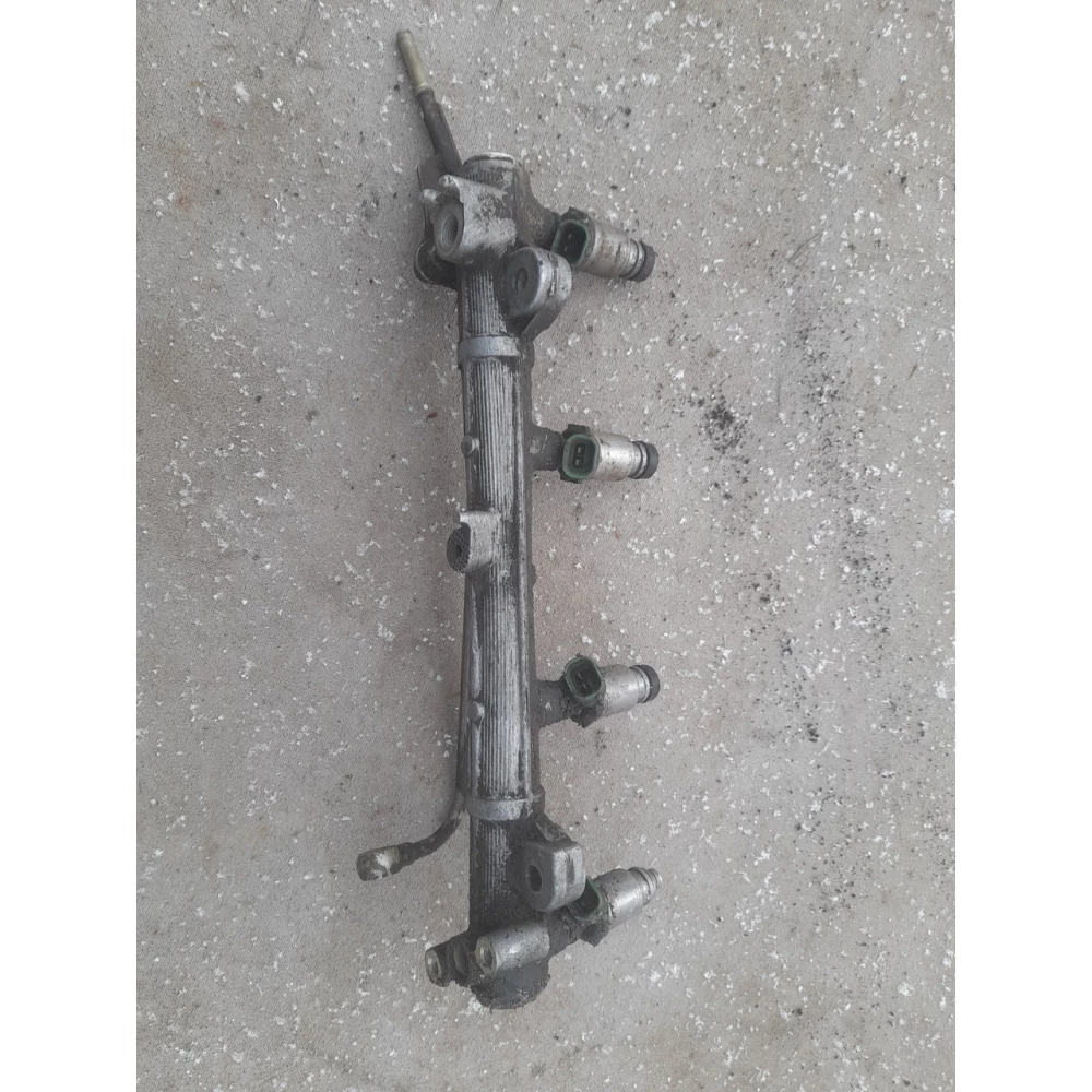 Топливная рампа Тойота Камри 2.2 CL