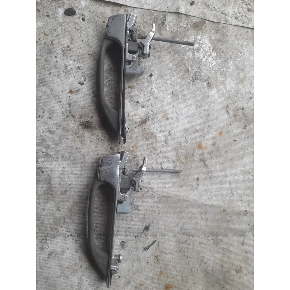 Передняя левая ручка двери Mercedes-Benz w123