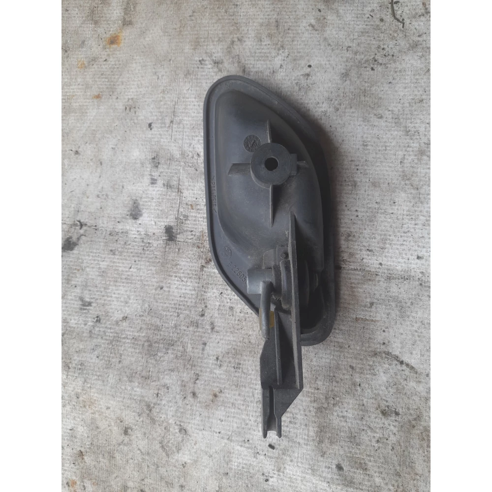 Задняя правая ручка двери Bmw E39