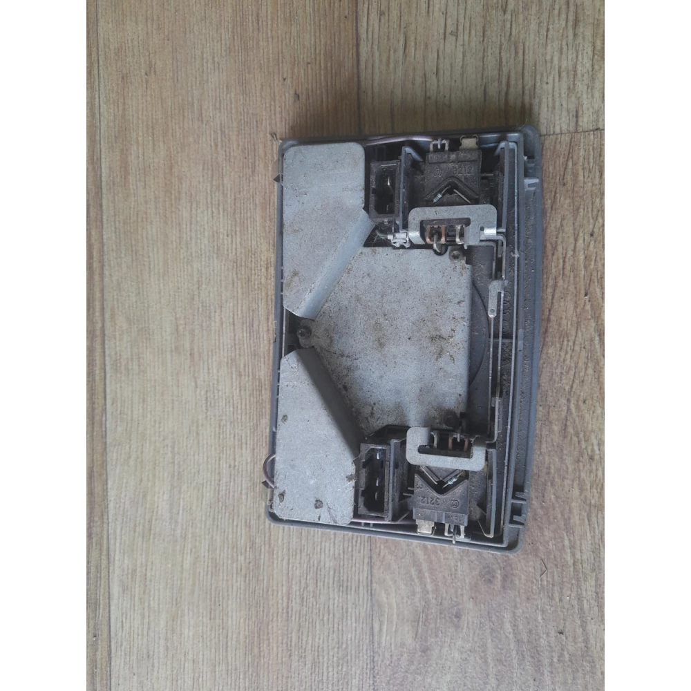 Плафон салона Audi a6c5