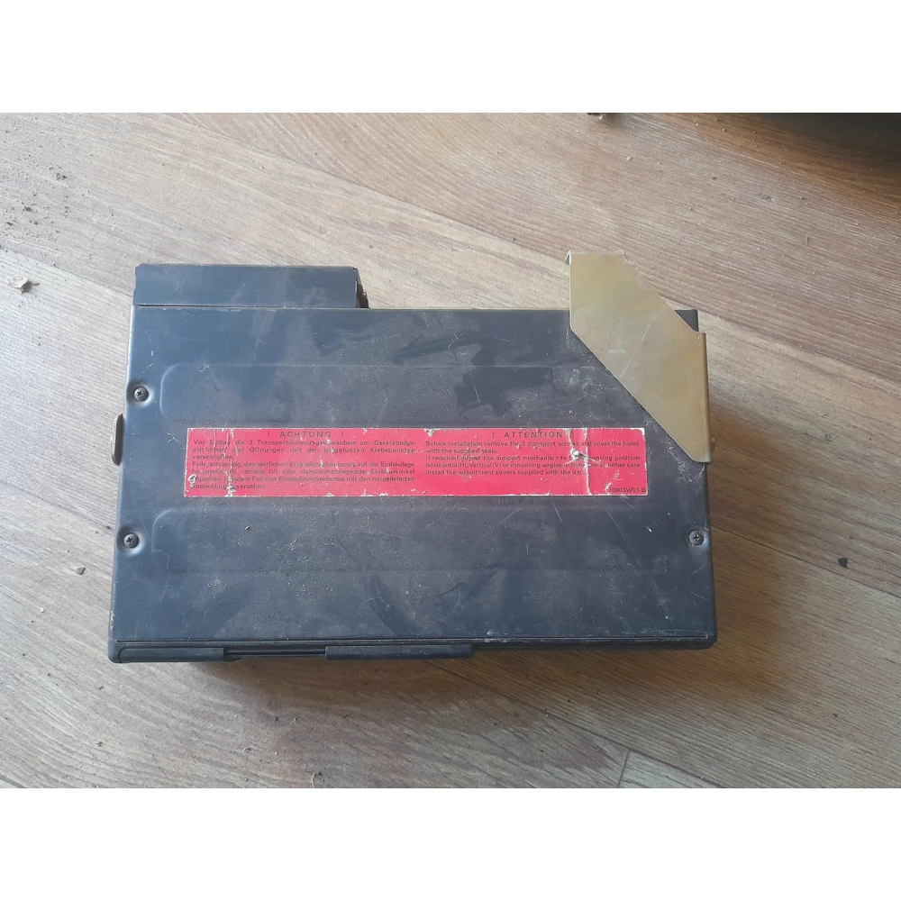 CD-чейнджер BMW E39 8361584