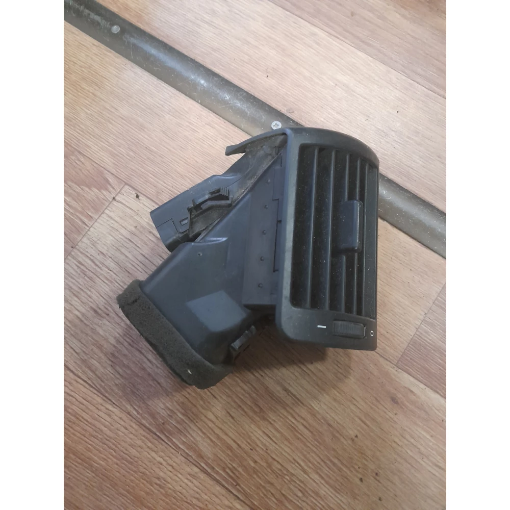 Правый дефлектор Bmw E46