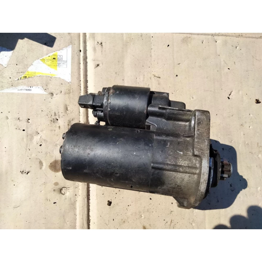 Стартер Volkswagen golf 4 бензин 0001121006 , 020911023 F