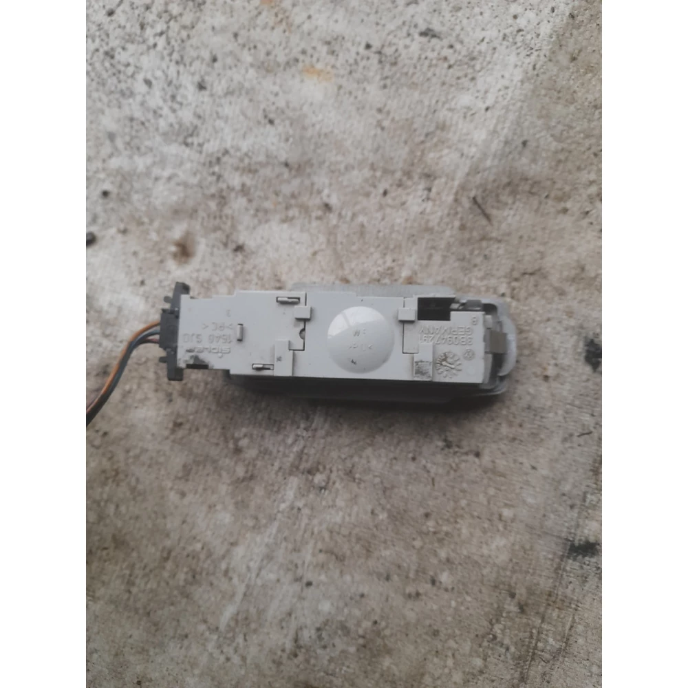 Плафон подсветки салона Vw Passat B5