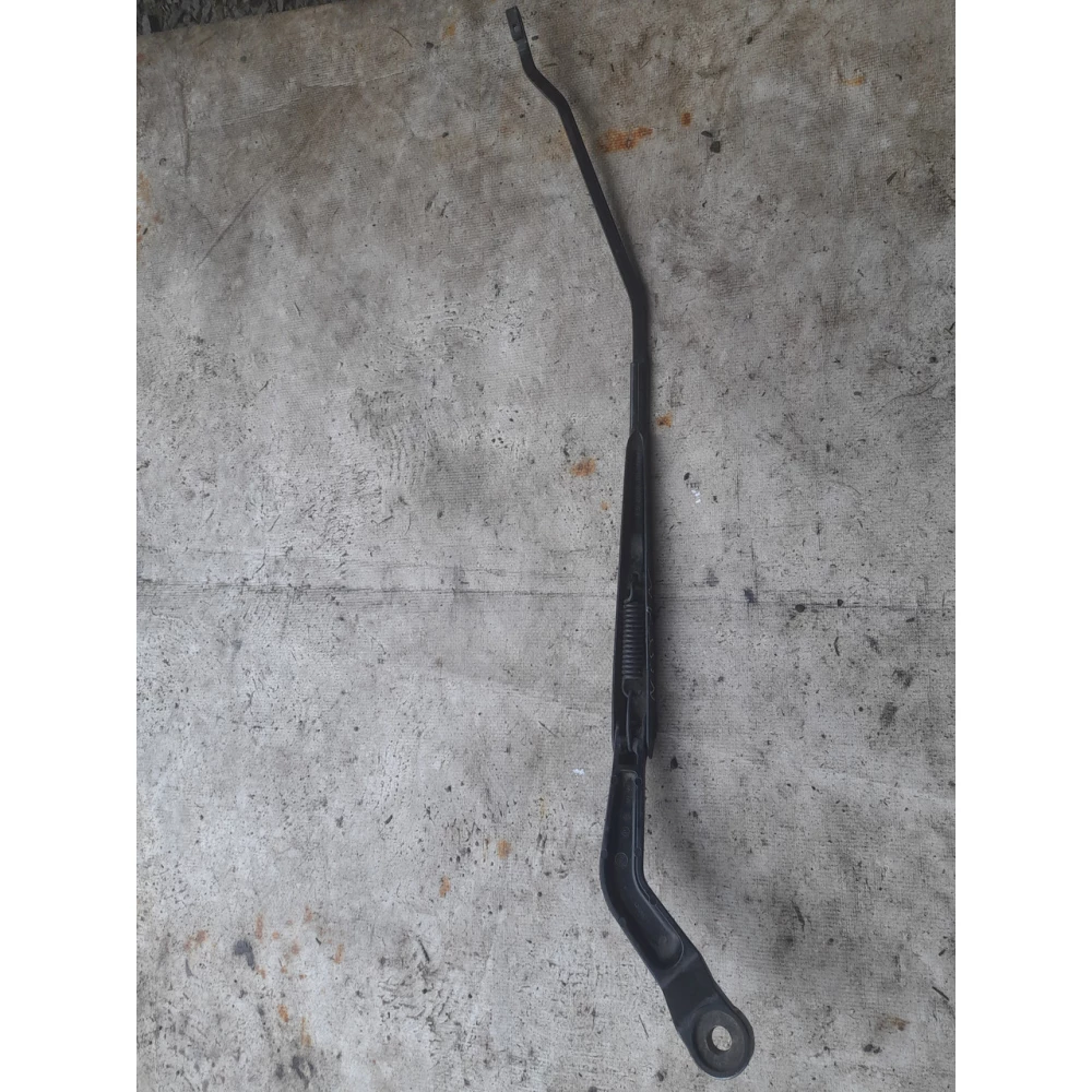 Правый дворник  Nissan Almera N16 45028886