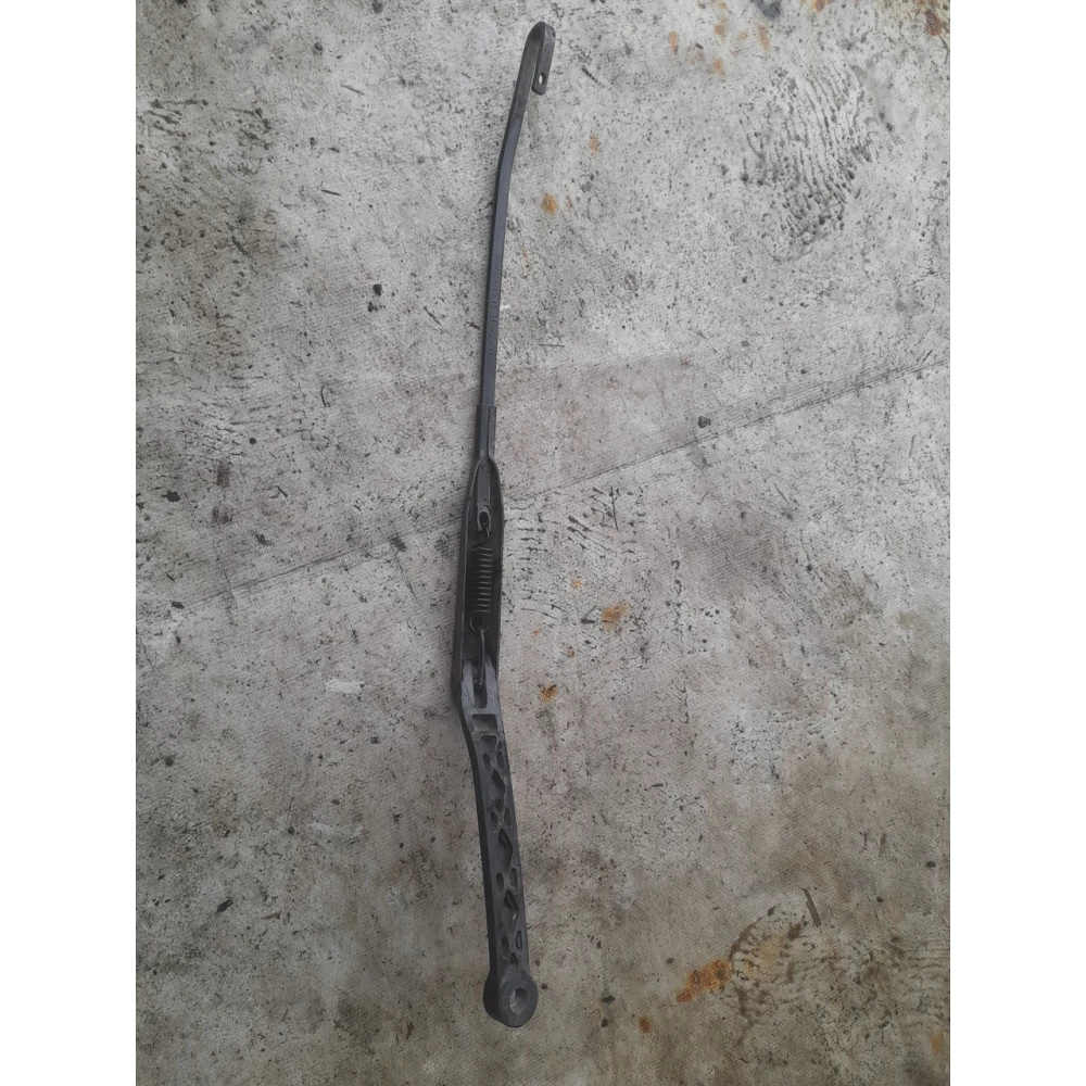 Левый дворник  Bmw E36 61618357209