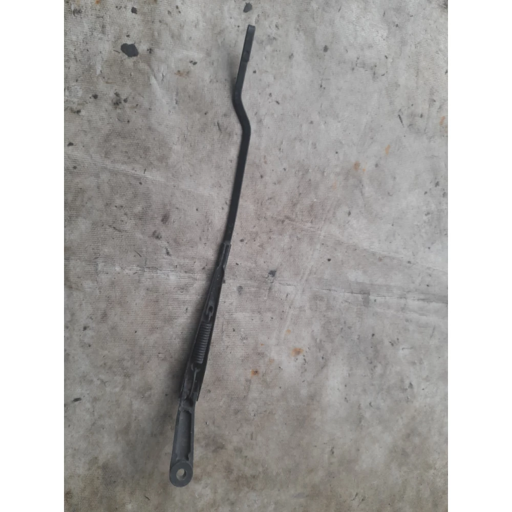 Левый дворник Vw Passat B5