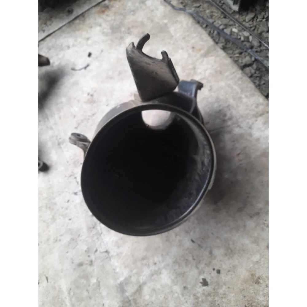 Корпус воздушного фильтра Mitsubishi Lancer 7