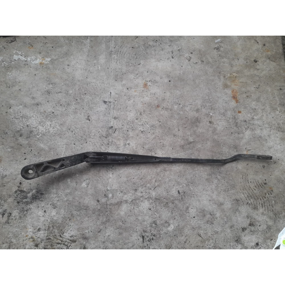 Левый дворник Vw Golf 3