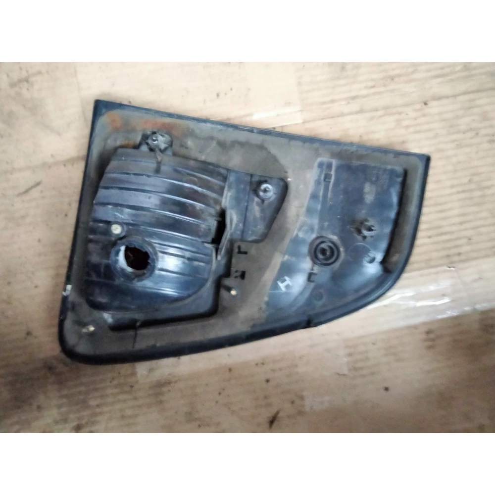 8159160100,8158160070,8158060070, фонарь задний правый внутренний Toyota land cruiser100
