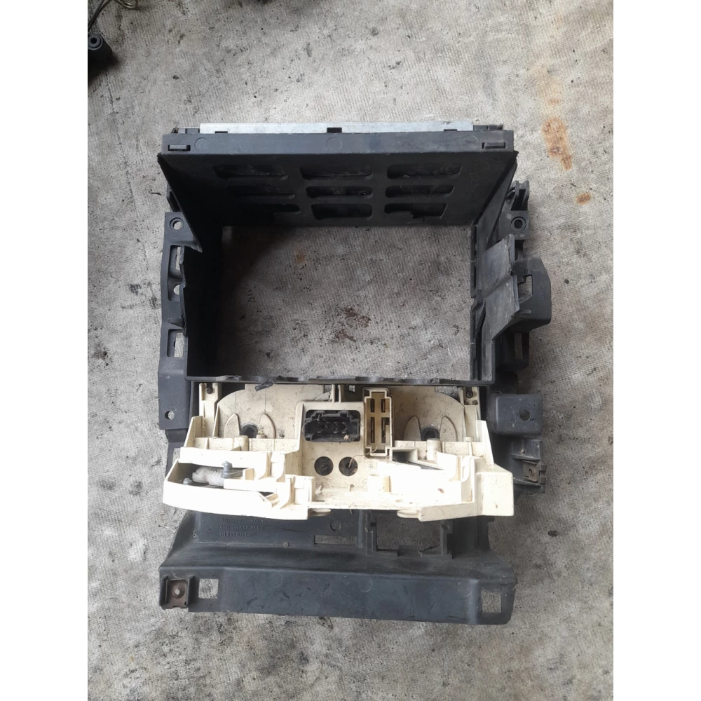 Рамка консоли радио Vw Golf 4