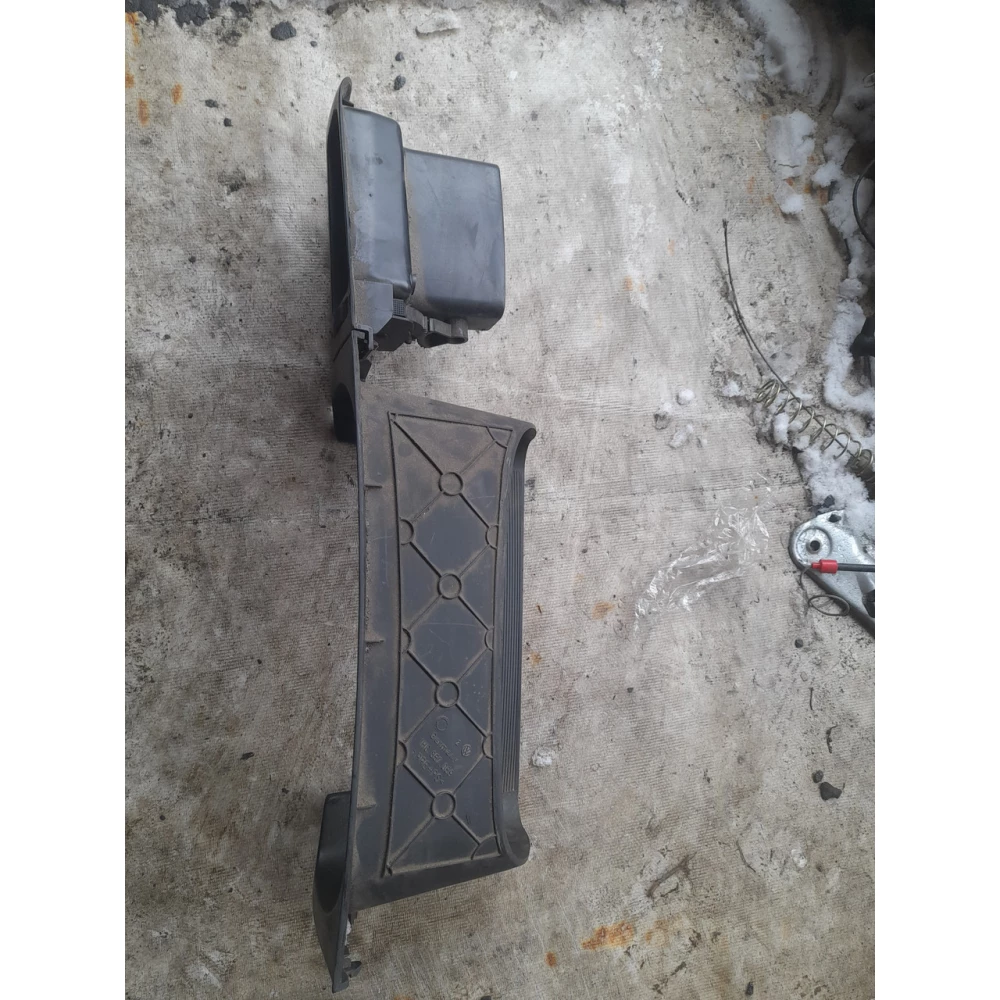 Пластик  панели приборов Vw Golf 3