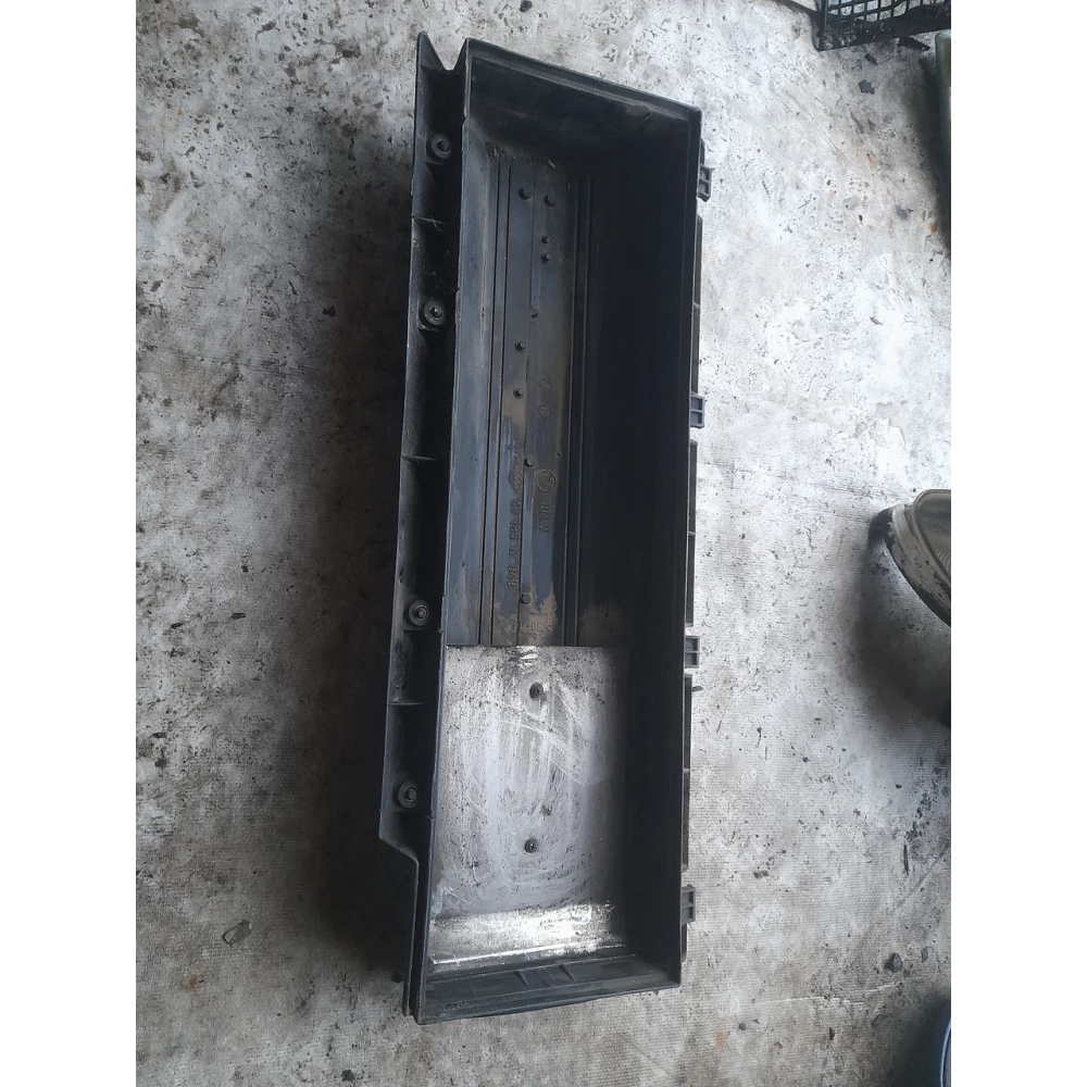 Кришка воздушного фільтра Bmw E39 4618512949