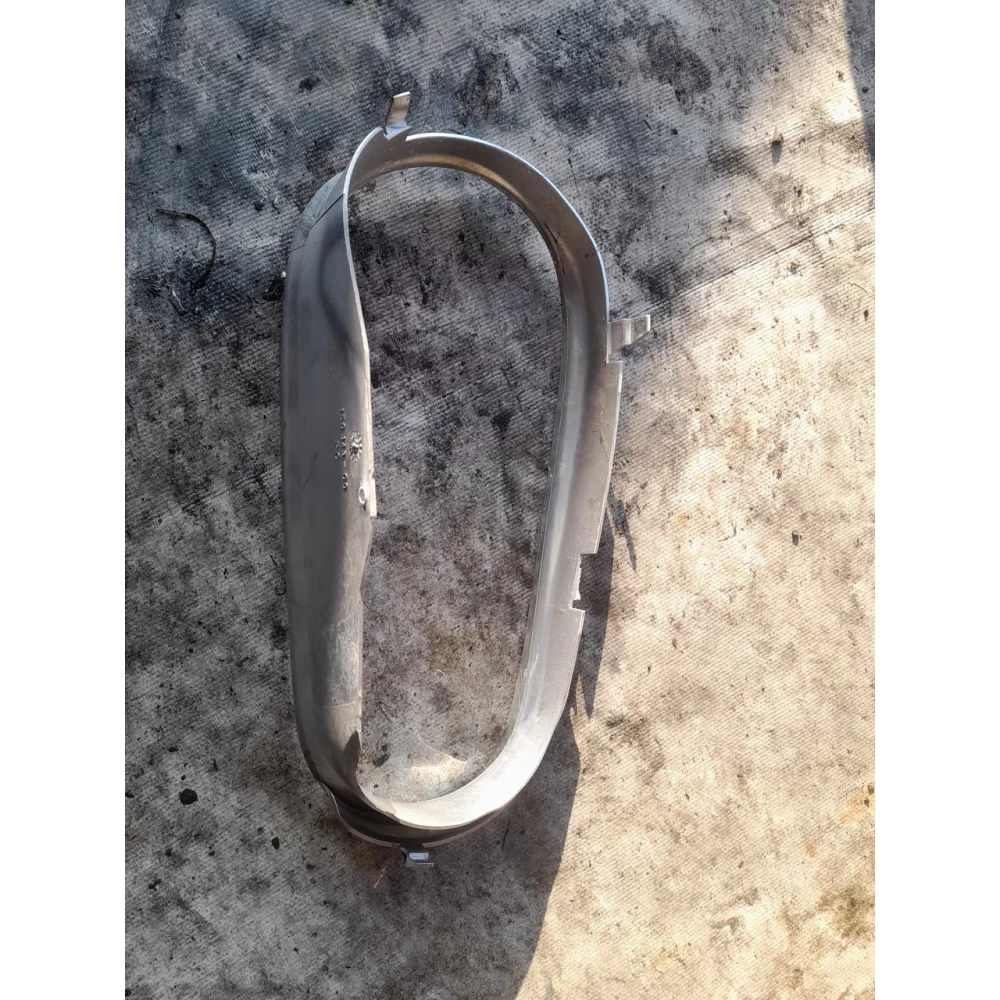 Левый отражатель фари Vw Golf 4