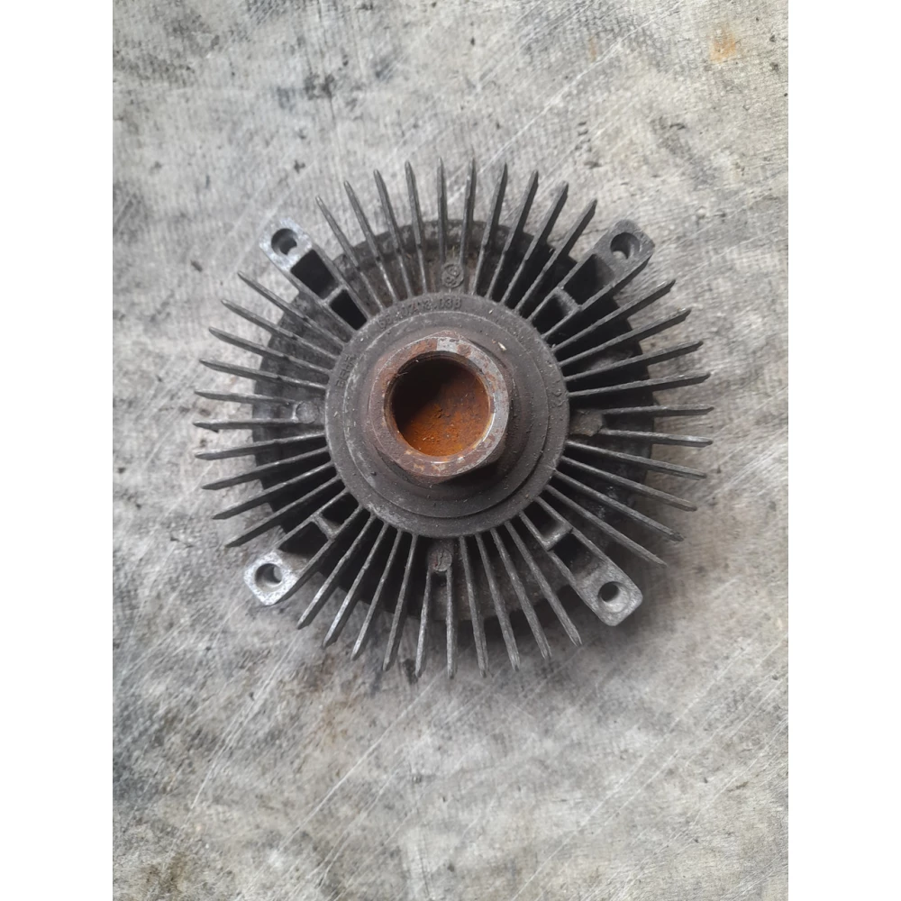 Муфта вентилятора Audi a6c4 2.5 4A0121350B