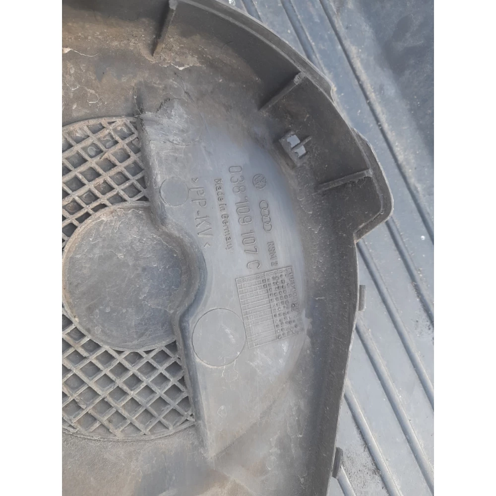 038109107C защита ремня грм Vw Golf 4 1.9