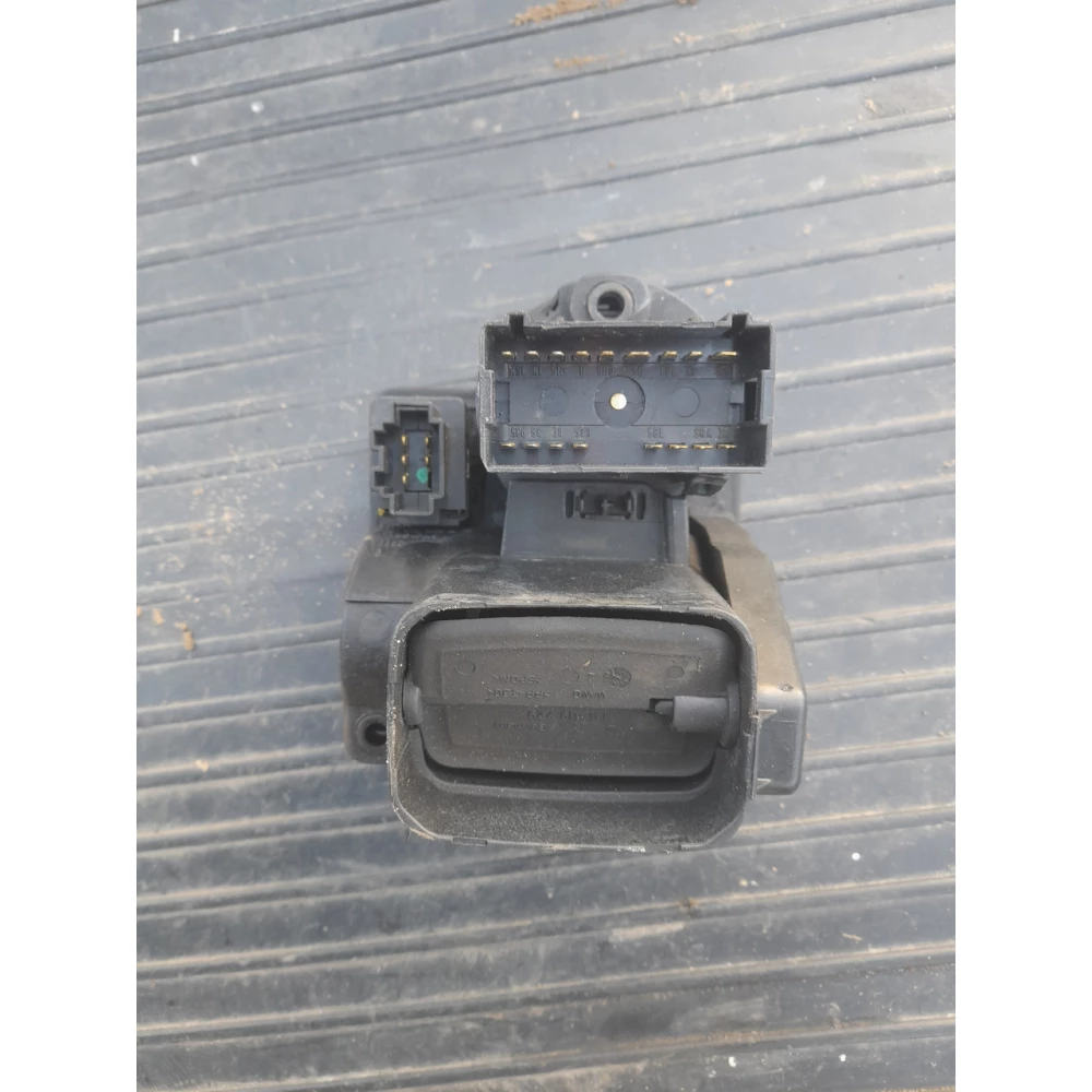 1j1815715a блок управления  светом Vw Golf 4