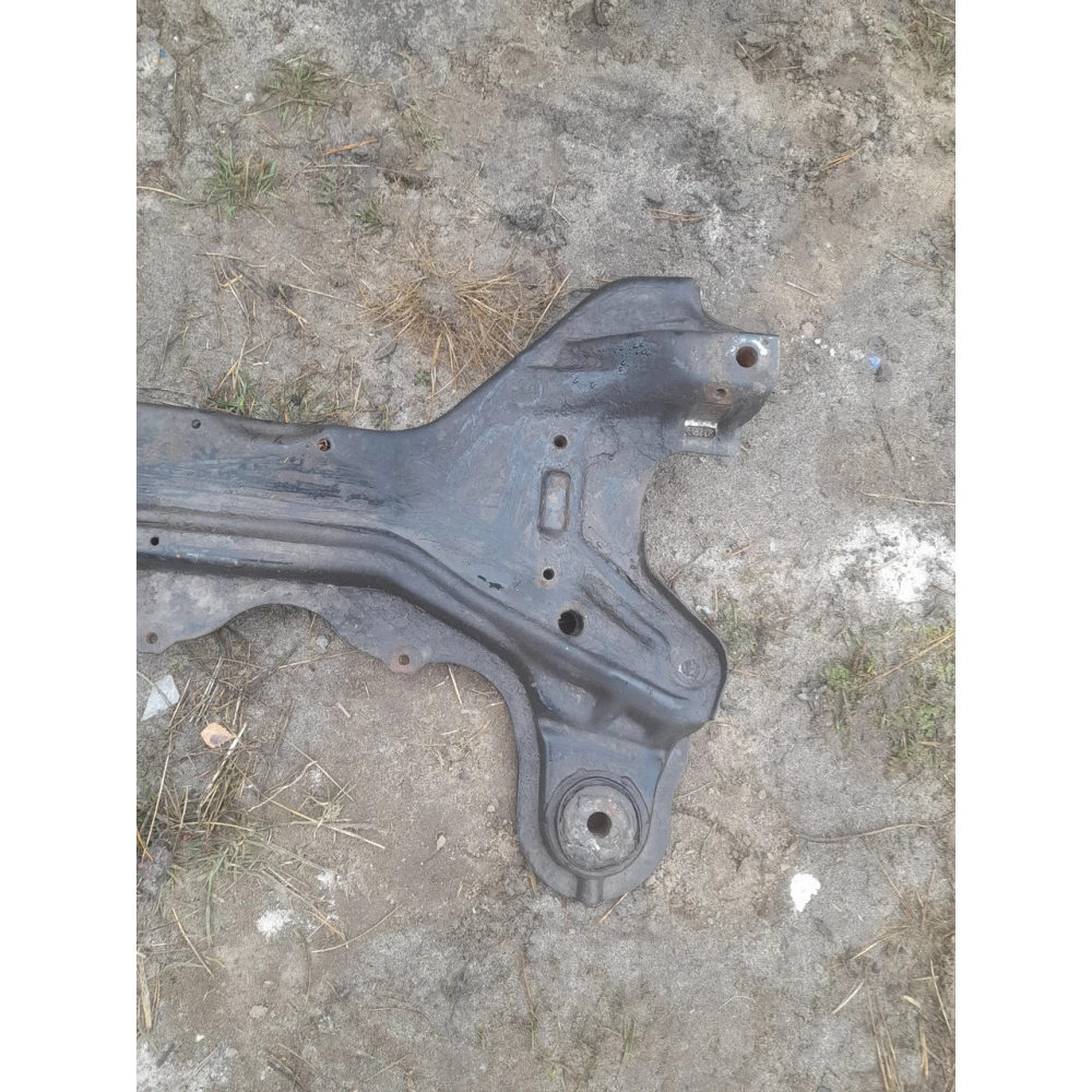 Передний подрамник Vw Golf 4 1.9