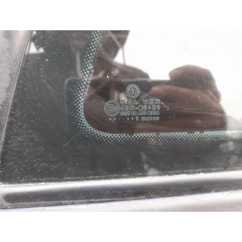 43R00081 заднее правое скло Vw Golf 4 универсал