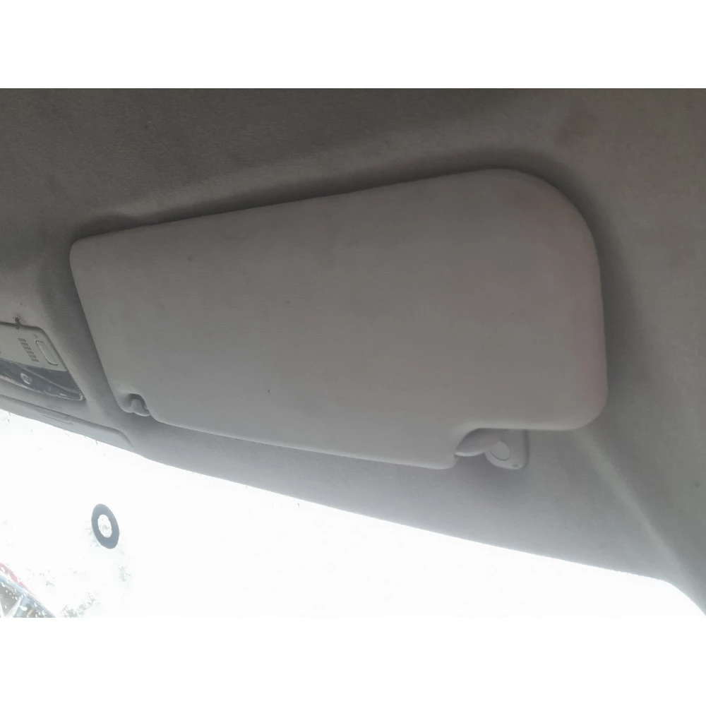 Правый  солнцезащитный козирок Vw Golf 4