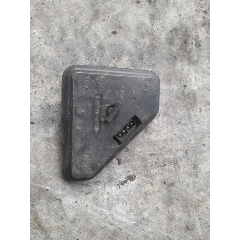 8371326 задняя правая плата фонаря BMW E39